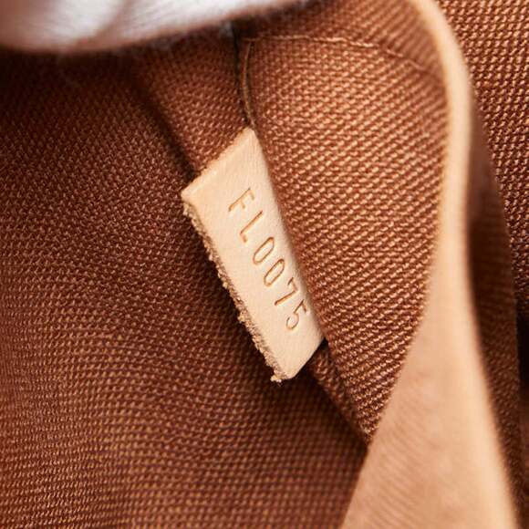 LOUIS VUITTON Brown Monogram Leather Bag - Picture 13 of 14